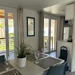 مكان تخييم Camping-village Del Sole *