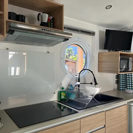 مكان تخييم Camping-village Del Sole
